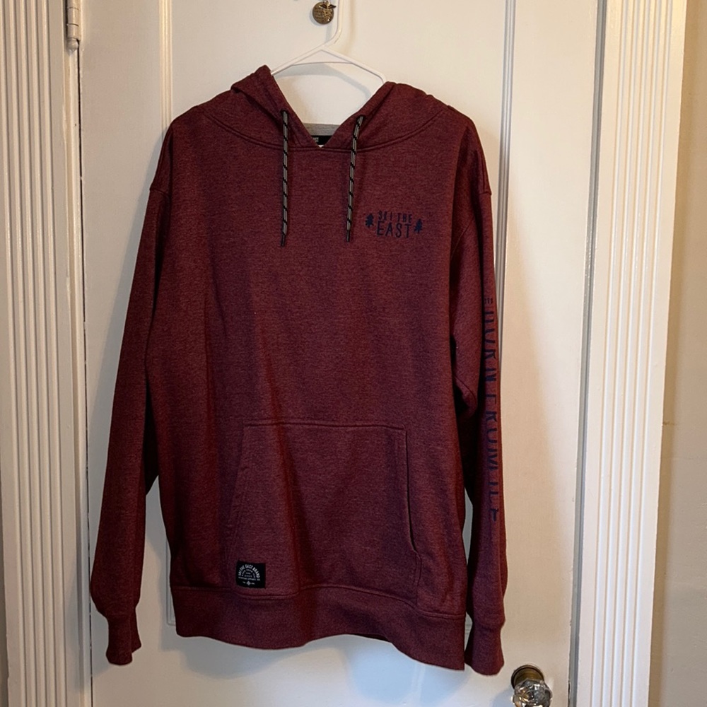 Ski the East L men’s sweatshirt